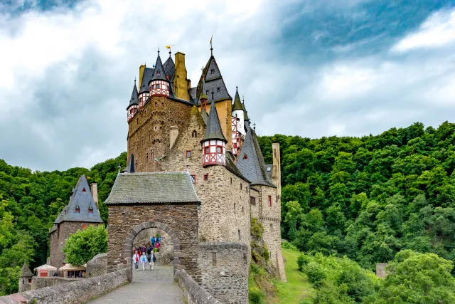 Burg Eltz an der Elz