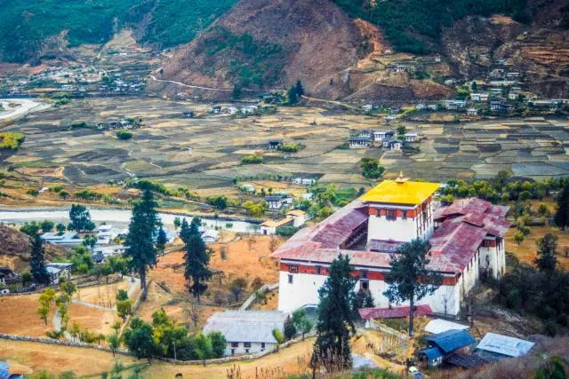 Der Rinpung Dzong (Rinche Pung Dzong) bzw. Paro Dzong